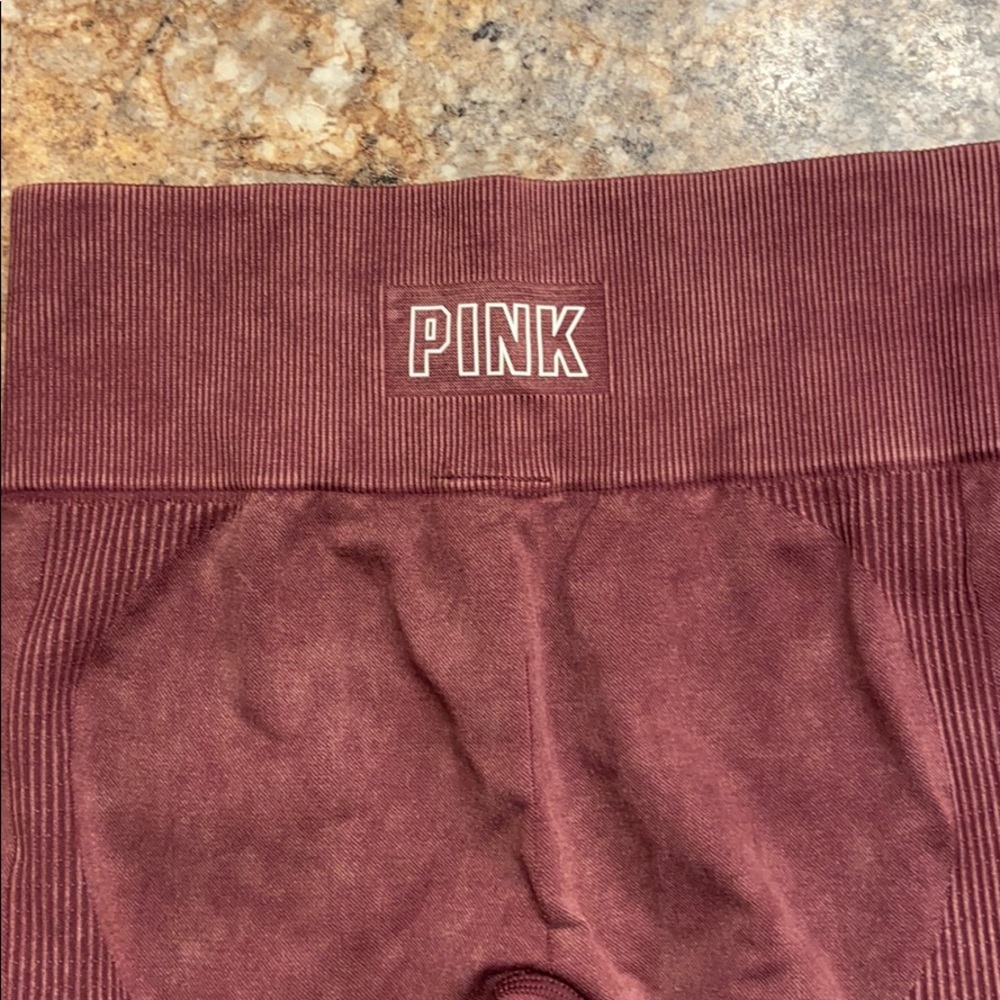 PINK set leggings (XS) and sports bra (S)